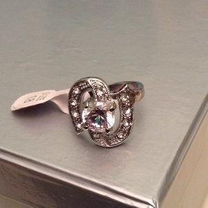 Ring cubic zirconia NWT